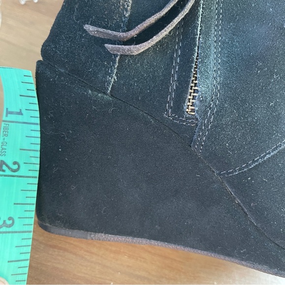 TOMS Boot | Wedge Women 6 High Heel Suede Zip Ankle Booties Shoe - Picture 7 of 11